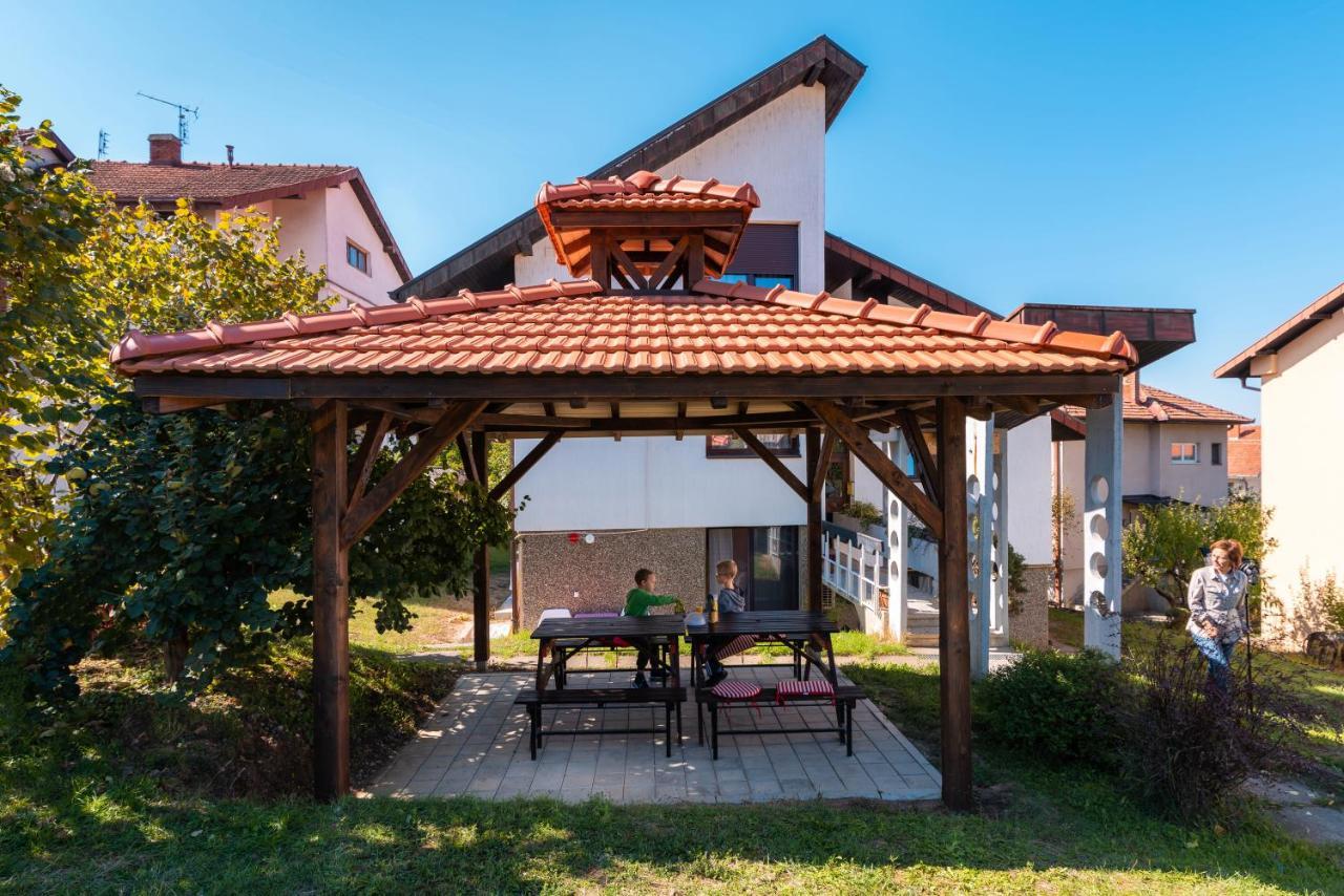 Kuca Jankovica Hotel Vrnjačka Banja Exterior foto